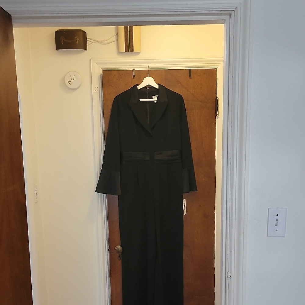 Elegant Black Women's Jumpsuit